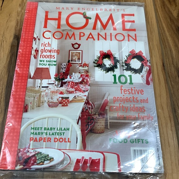 Mary Engelbreit Other - Mary Engelbreit Home Companion Dec /Jan 2003 Christmas w paper doll
